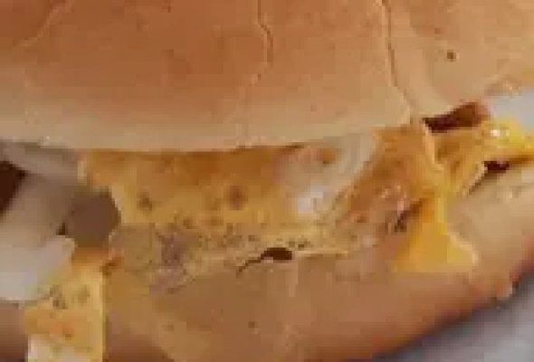 Chicken Bun Kebab With Egg